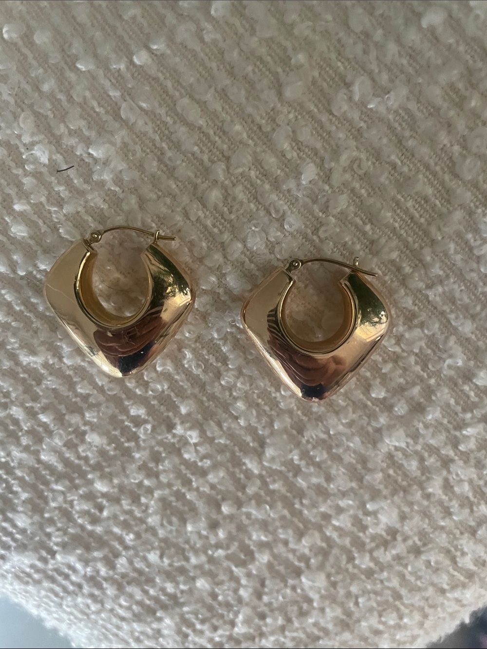 14k Gold Electroform Polished Gold Sculpted Hoop Earrings - Women Jewelry - Picture 5 of 6